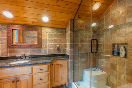 8f59b414c94d4ed6bd9e1b0f709727cf LargeOriginal.jpg